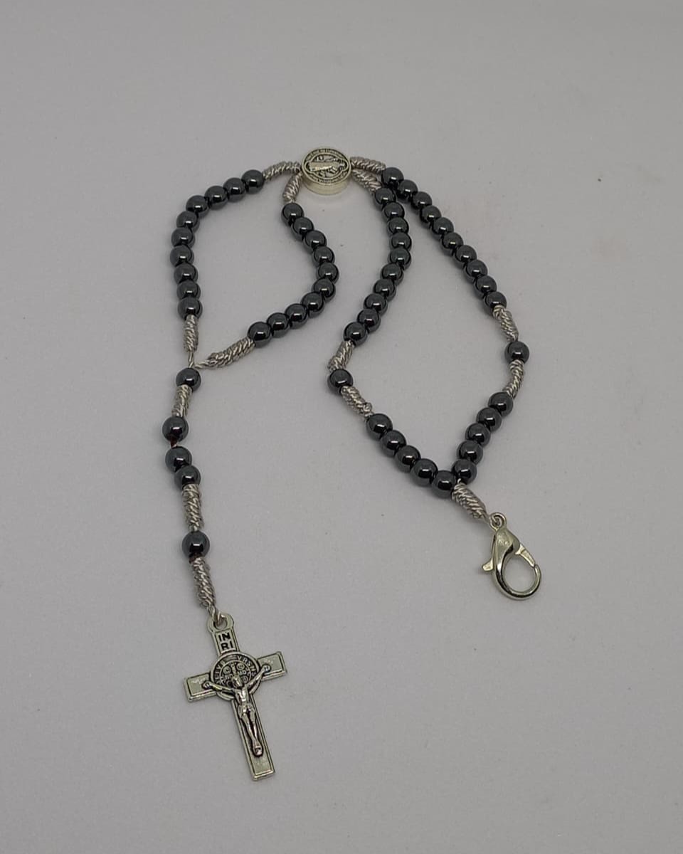 Pulseira/Terço de São Bento em Hematita